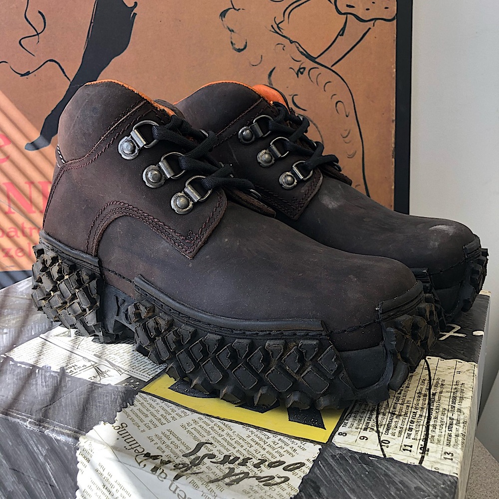 BNIB 90s UK’s Yellow Cab Y635 Boots, size 38eur